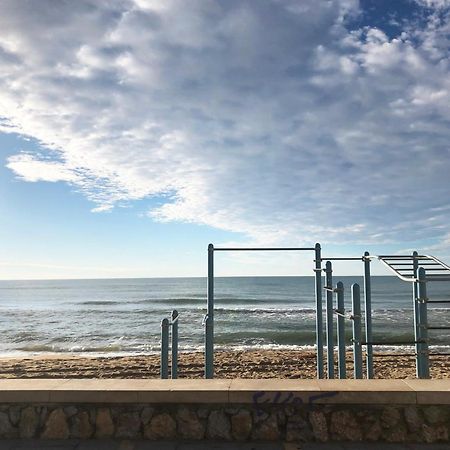 Lovely Seaside Apartment In Front Of Calafell Beach And Cunit Beach سيجور دي كالافيل المظهر الخارجي الصورة