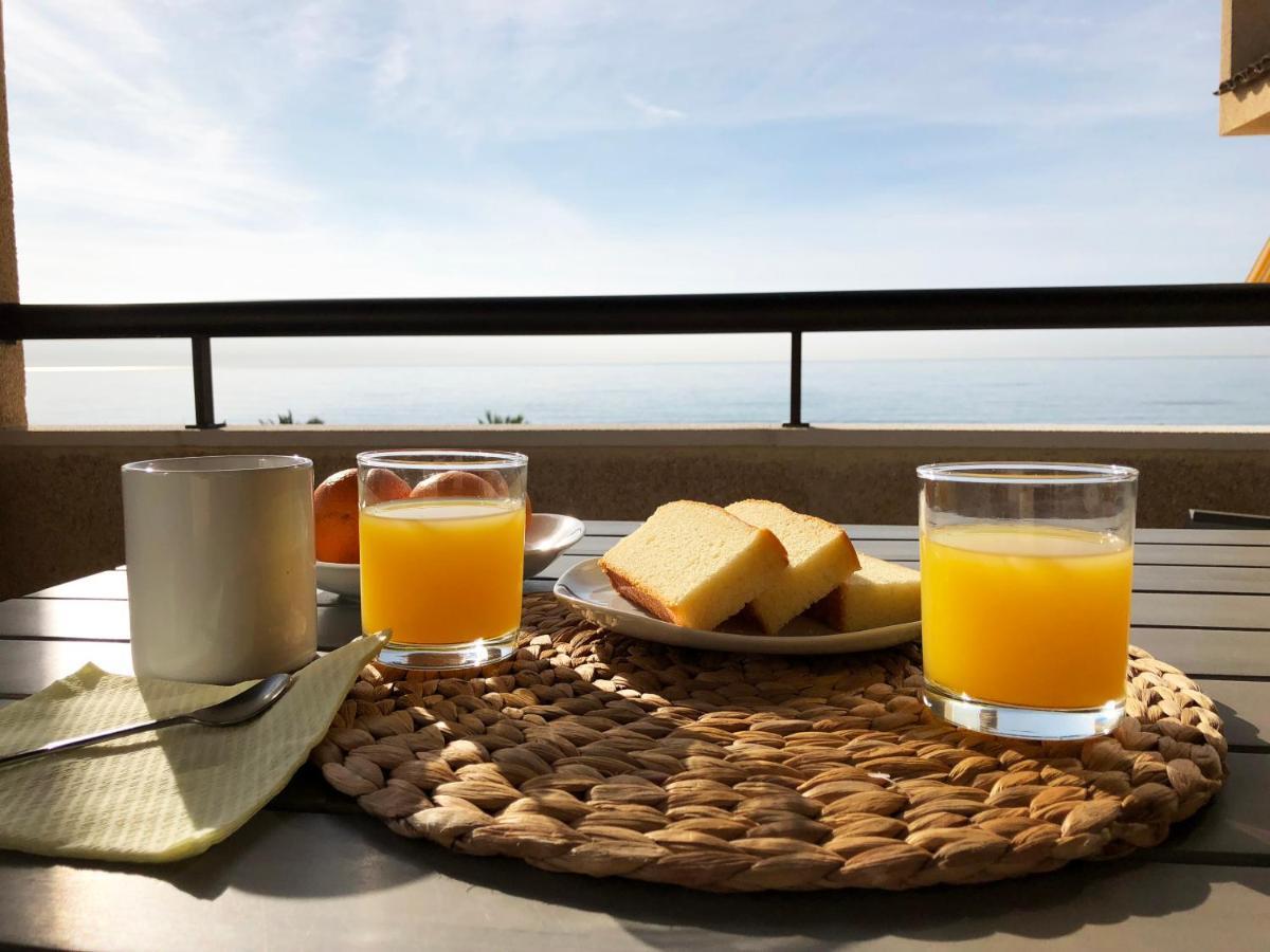 Lovely Seaside Apartment In Front Of Calafell Beach And Cunit Beach سيجور دي كالافيل المظهر الخارجي الصورة