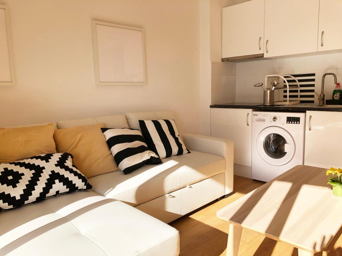 Lovely Seaside Apartment In Front Of Calafell Beach And Cunit Beach سيجور دي كالافيل المظهر الخارجي الصورة