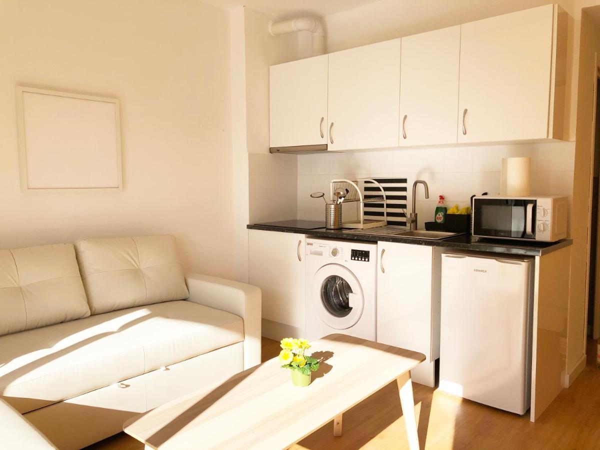 Lovely Seaside Apartment In Front Of Calafell Beach And Cunit Beach سيجور دي كالافيل المظهر الخارجي الصورة